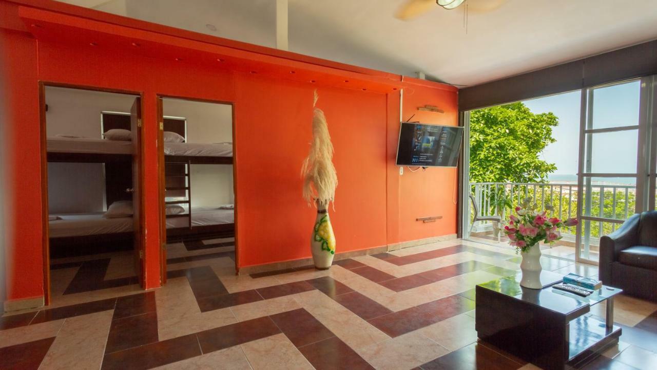 Apartahotel Hollywood